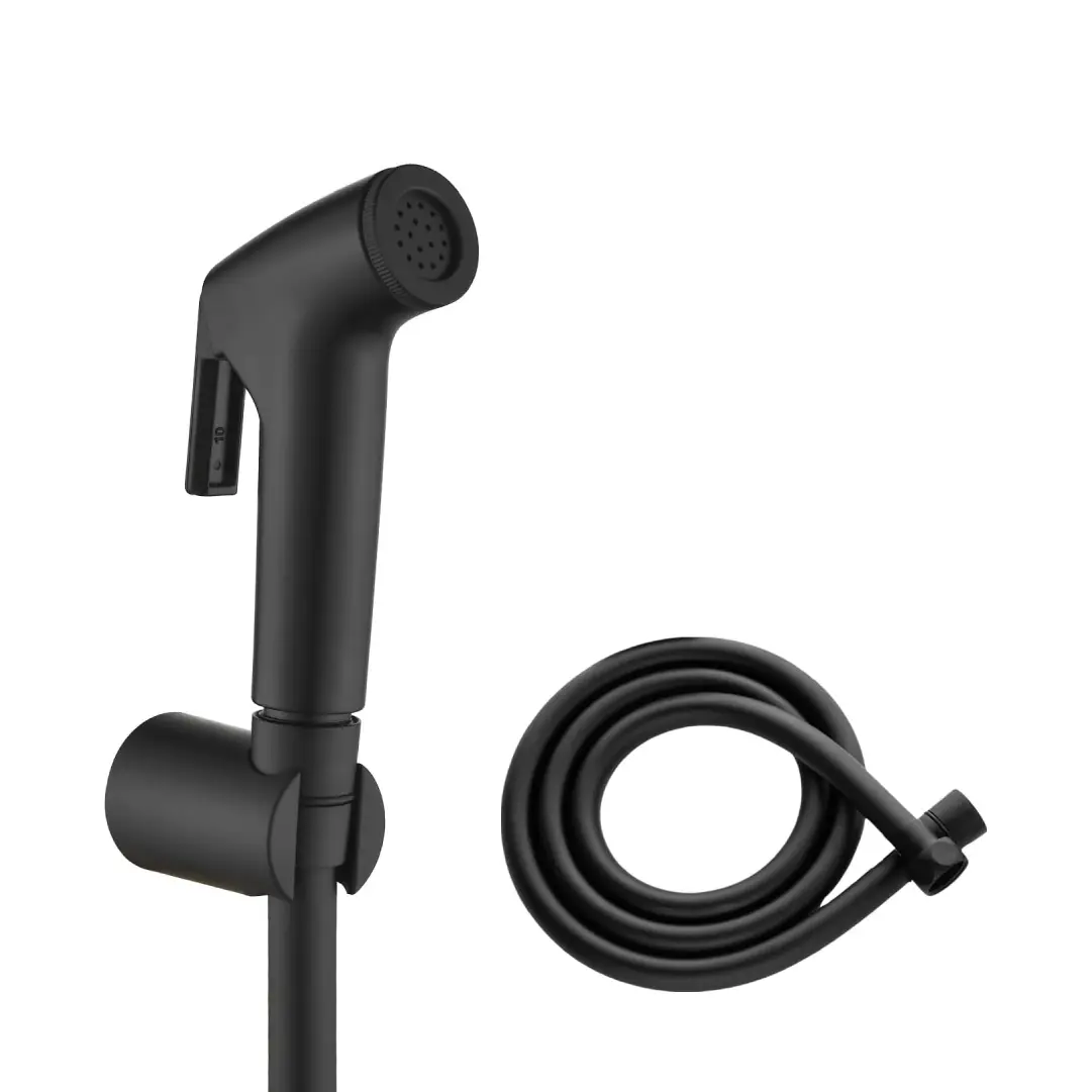 Hesanit Shattaf Set in Matt Black